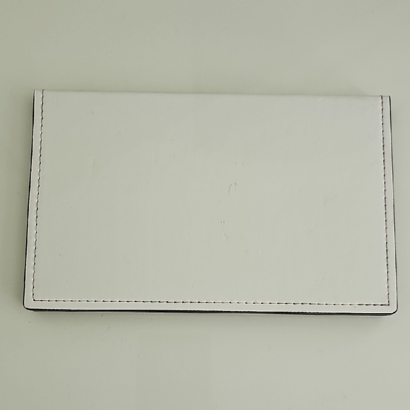 Natasha Denona Elegant White Palette - Picture 3 of 3